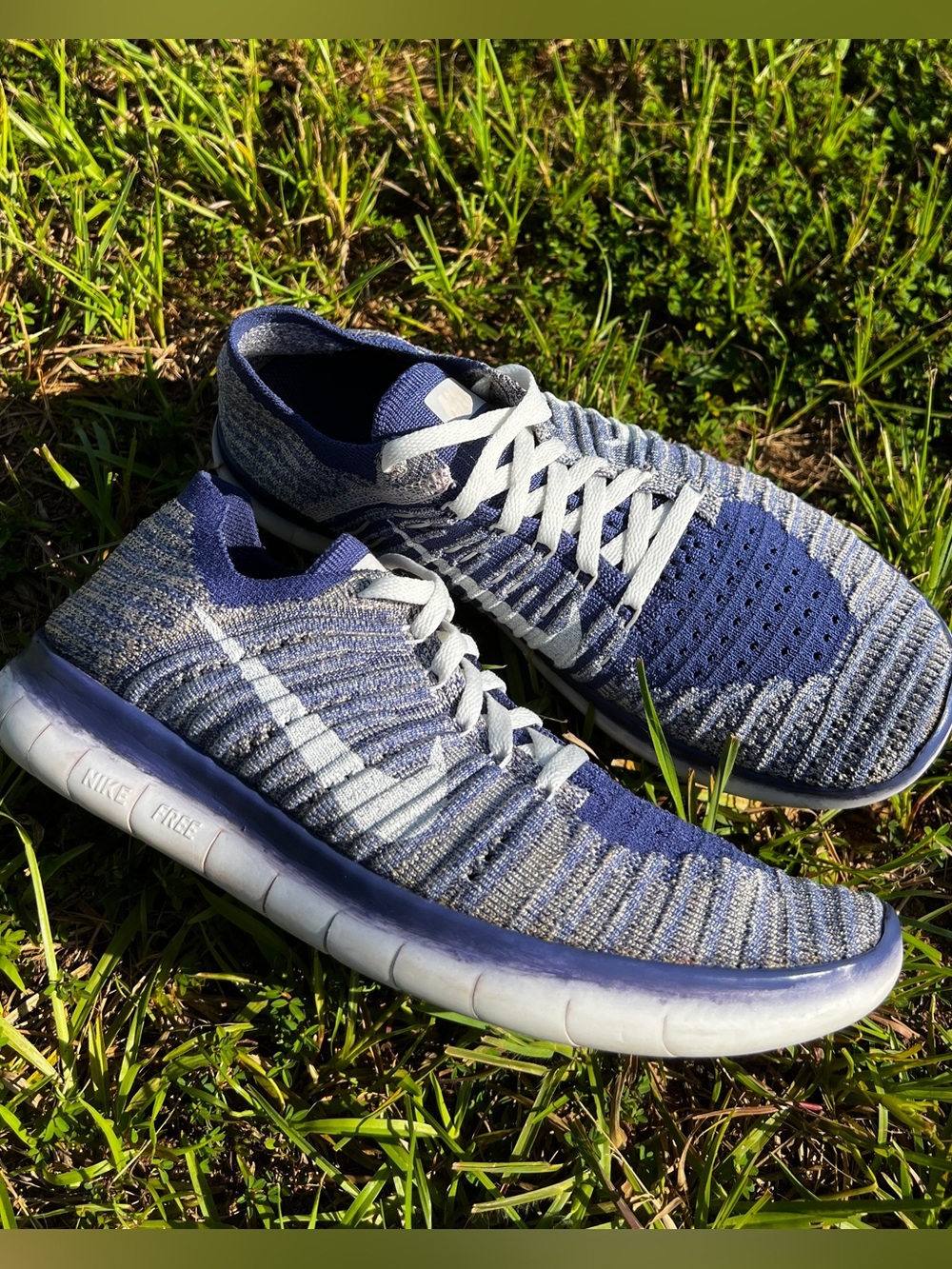 CLEAN Nike size 8 Womens Free Run Flyknit Metallic Dust 2016 Running shoes